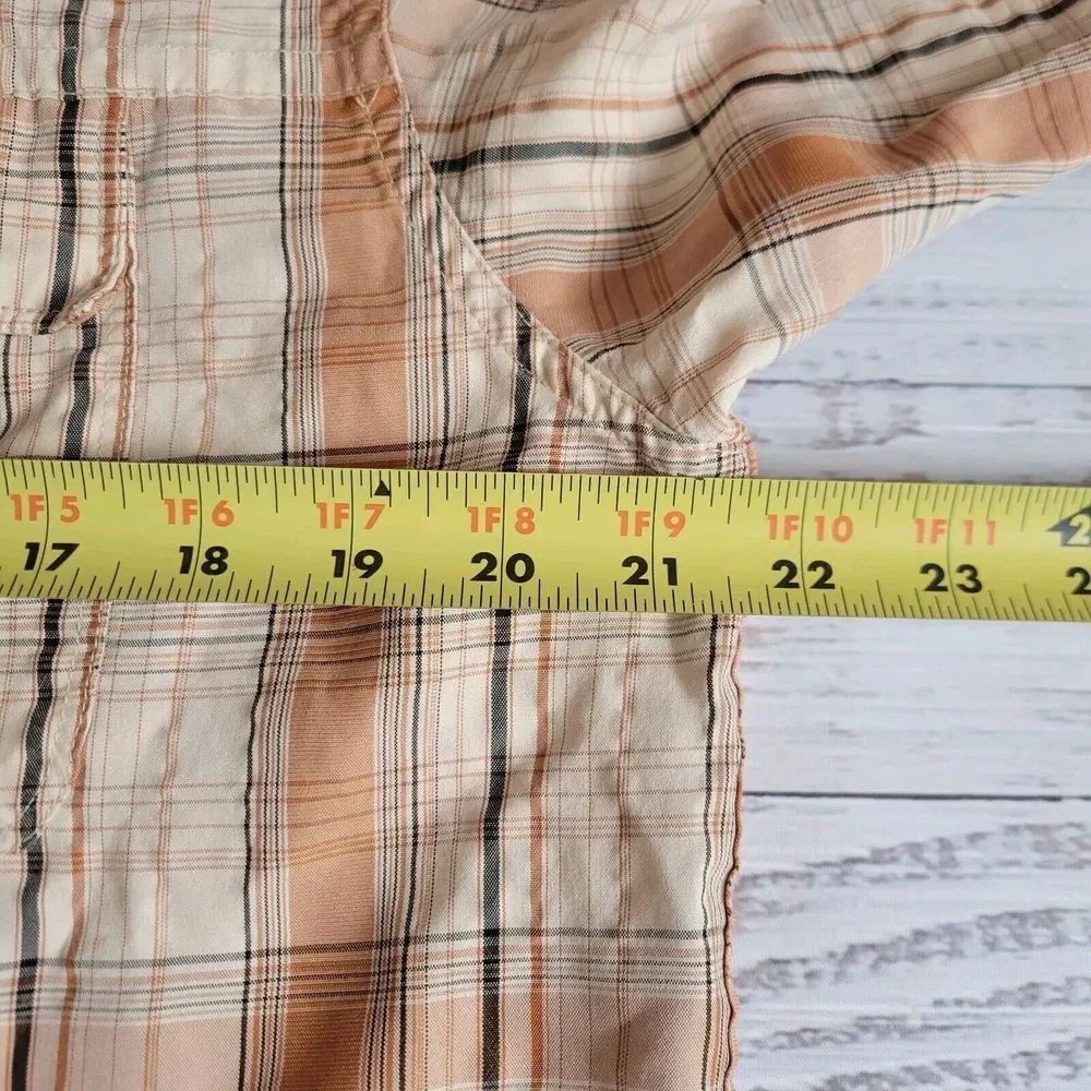 The North Face Shirt Mens M Brown Plaid Hiking Short Sleeve Seersucker Button Up
